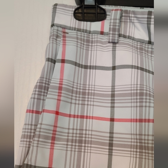 Men's Nike Golf Shorts - Picture 3 of 10